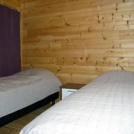 Nyaraló Holiday Home Paeaekkoelae 1 *